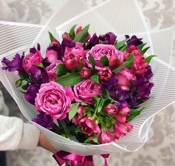 Пионовидная Роза