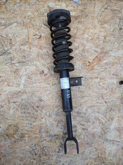 Амортизатор передний F10