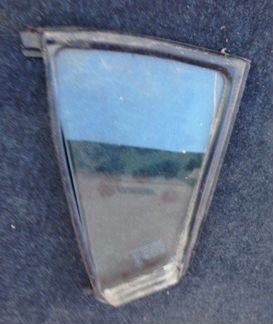 Форточка задней двери мазда 3 BK седан