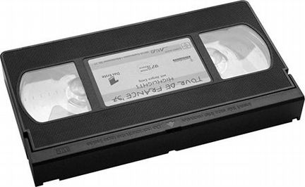 Оцифровка видеокассет VHS конвертация видеомонтаж