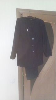 Костюм женский брючный полушерстяной