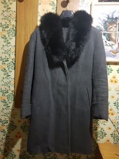 Продам зимнее пальто с мехом песца