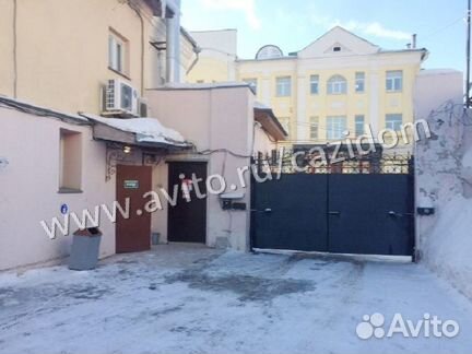 Помещение 608.7 м² + Имущество