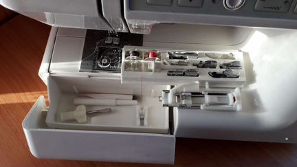 Швейная машина Brother