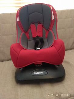 Автомобильное кресло