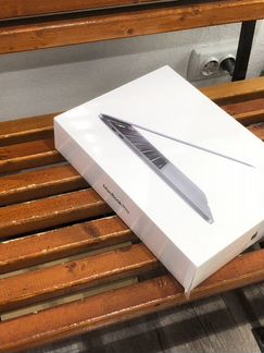 MacBook Pro 13 2.0/i5/16/1 tb silver2020