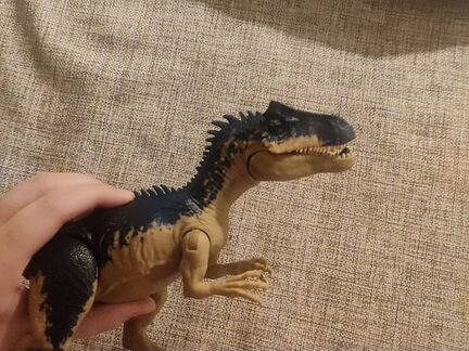 Аллозавр Jurassic World