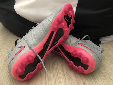 Бутсы Nike