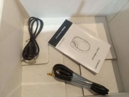 Наушники Bluetooth