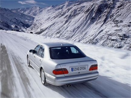 Задний бампер Mercedes W210 AMG