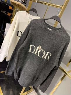 Объёмный свитер cristian dior