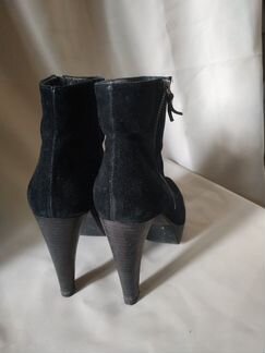 Ботильоны vic matie на высоком каблуке черные замш