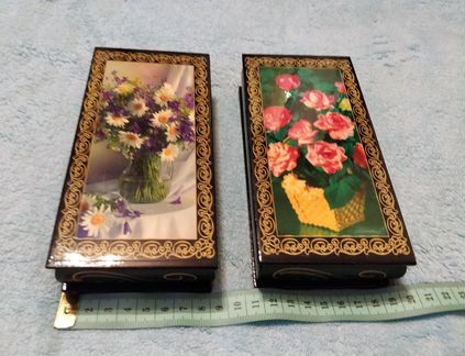 Деревянная лакированная шкатулка