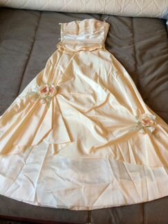 Платье свадебное для изящной невесты