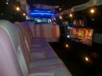 На праздник, свадьбу, день рождения (в лимузине)