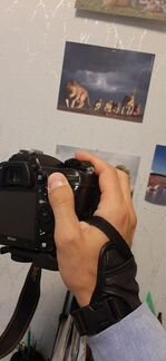 Кистевой ремень треугольный для зеркалки