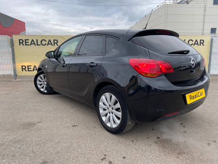 Opel Astra 1.6 МТ, 2011, 185 000 км