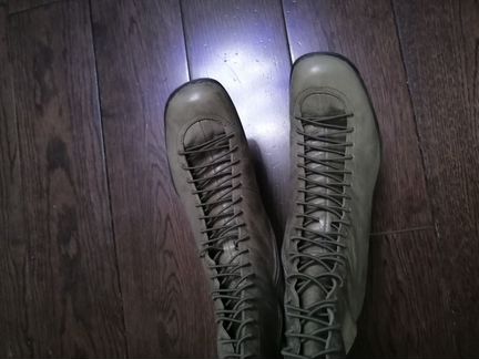 Сапоги женские на шнуровке