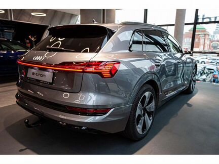Audi e-tron AT, 2020
