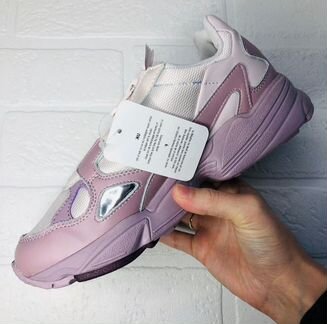 Кроссовки Adidas