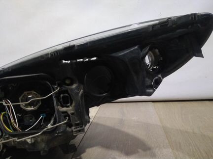 Фара ксенон правая Рено Меган 3 Renault Megane 3