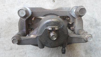 Суппорт Ниссан Х-Трейл Т31 Nissan Qashqai J10 L R