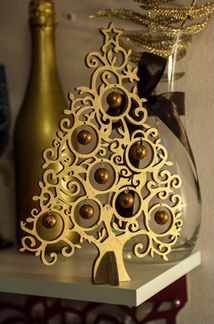 Ёлка резная