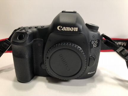 Canon EOS 5D Mark III в отличном состоянии