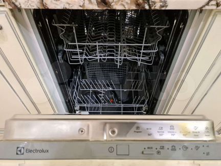 Посудомоечная машина встраиваемая electrolux