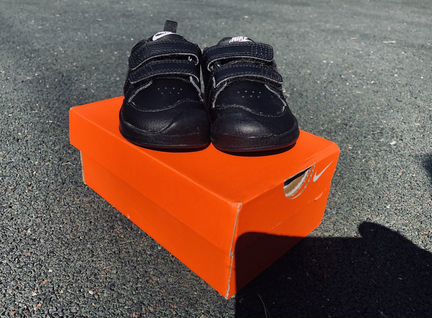 Кроссовки nike pico 5, размер c6 5.5uk 22eur 12cm