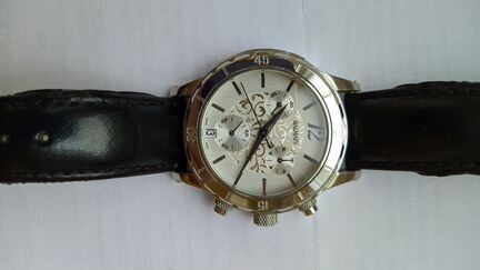 Часы женские Pierre Balmain