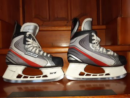 Коньки хокейные Bauer