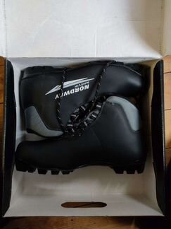 Лыжные ботинки 42 размер