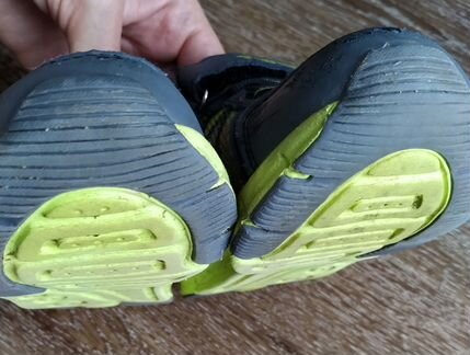 Кроссовки для двойни, 24 р-р