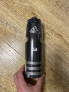Новая спортивная бутылка adidas