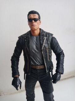 Терминатор Т-800 Арнольд Шварценеггер фигурка